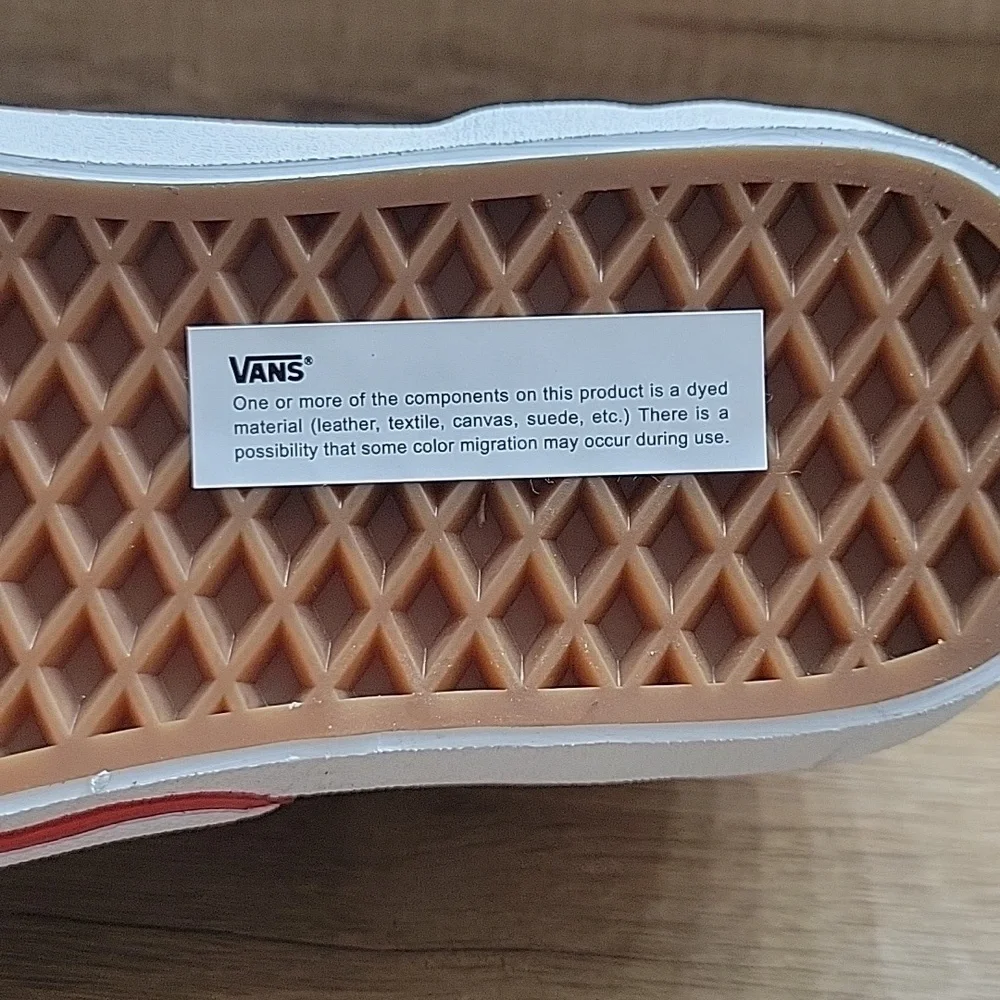 Van's SK8-Hi Flame in the box no lid authentic uper textile and leather.